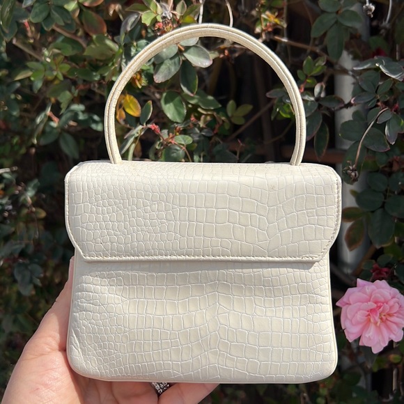 Vintage Small Handbag by Morle. With crystal butterfly clasp.🦋 - Picture 5 of 17